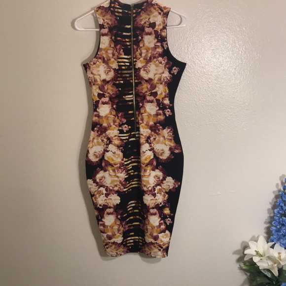 Floral Sleeveless Cocktail Dress - Picture 3 of 4